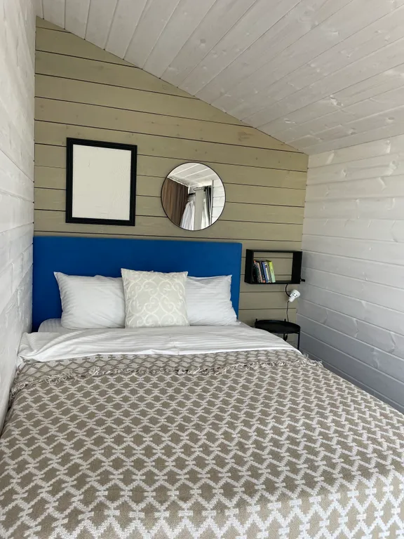 Домик с видом на реку