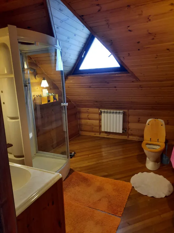 Коттедж с бассейном и сауной