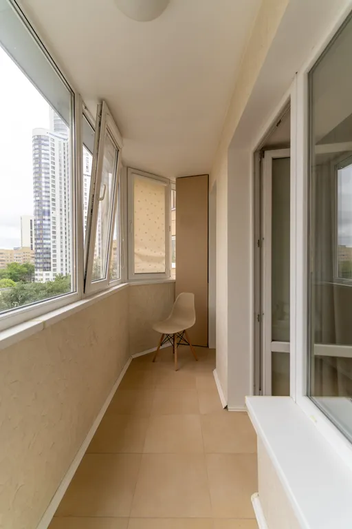 Просторная квартира с гидромассажной ванной и балконом