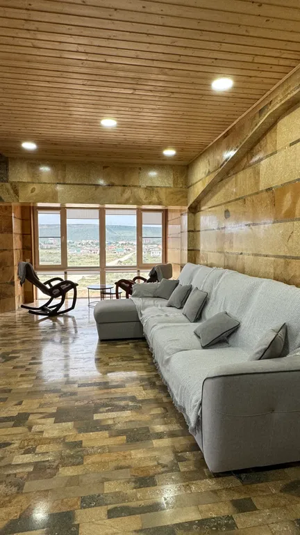 2-этажные апартаменты с видом на море и горы