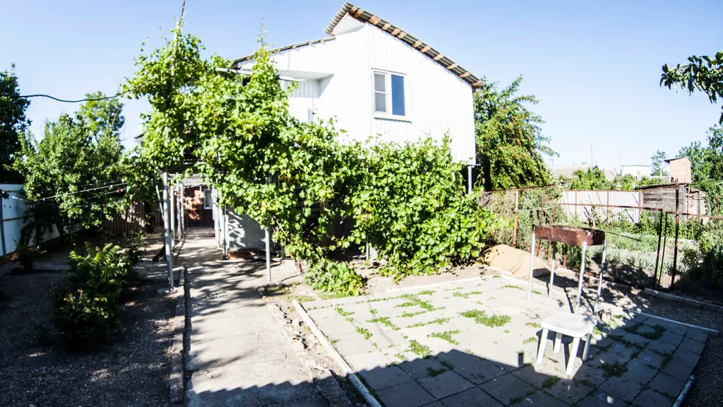 Коттедж Уютные апартаменты с з-мя спальнями — аренда посуточно в Ейск