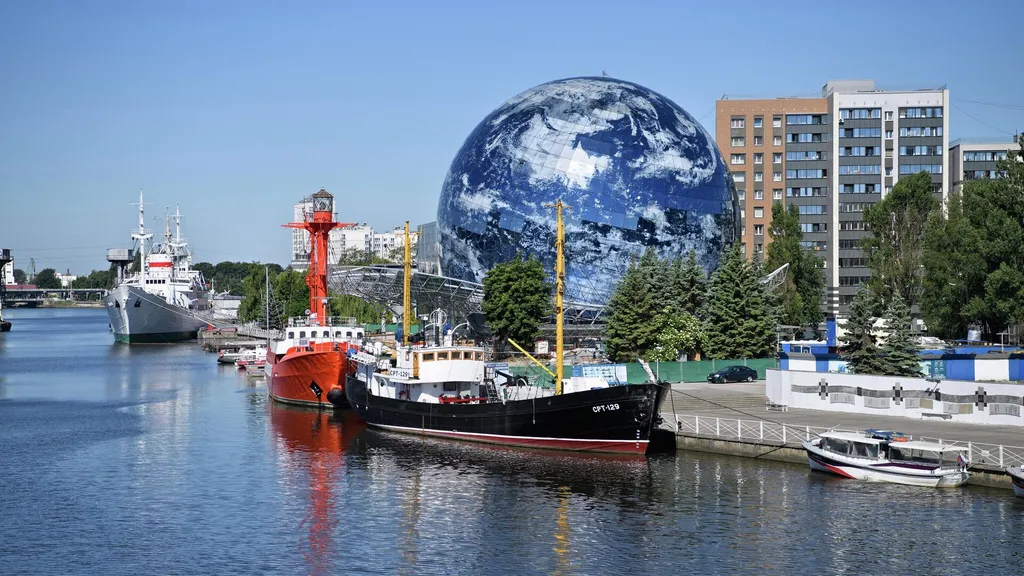 Квартира Стильная квартира с видом на остров канта и музей мирового океана — Калининград