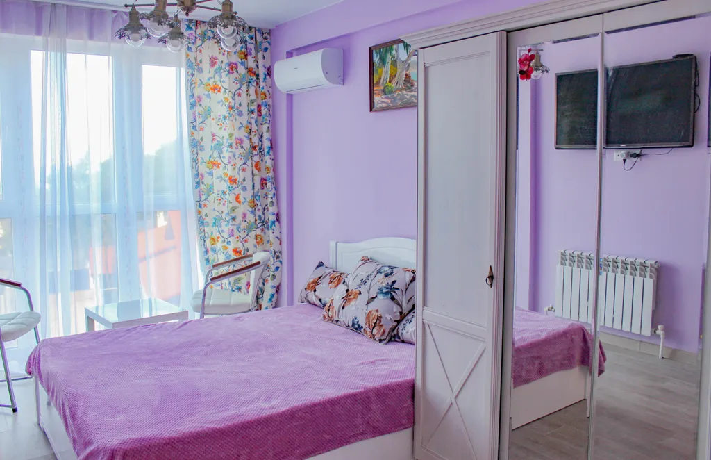 Квартира Квартира Лаванда, 3-комнатный апартамент с великолепным видом на море — Геленджик