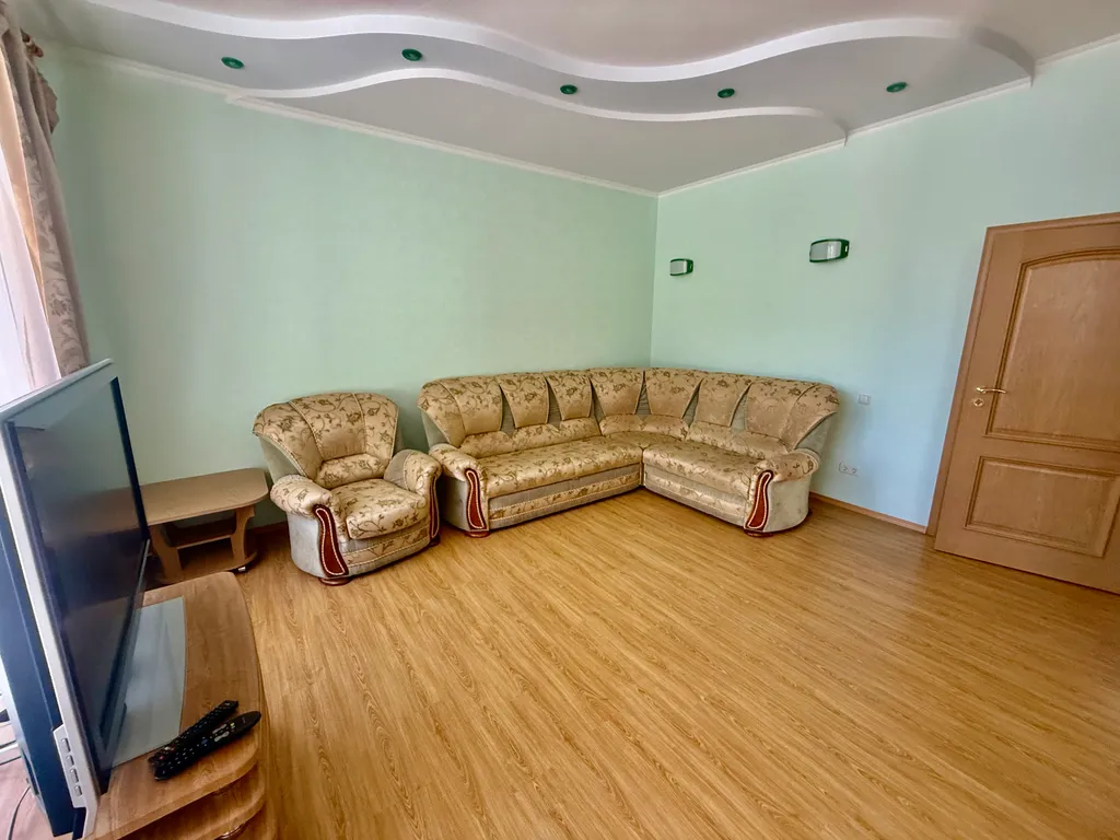 Вилла на берегу моря