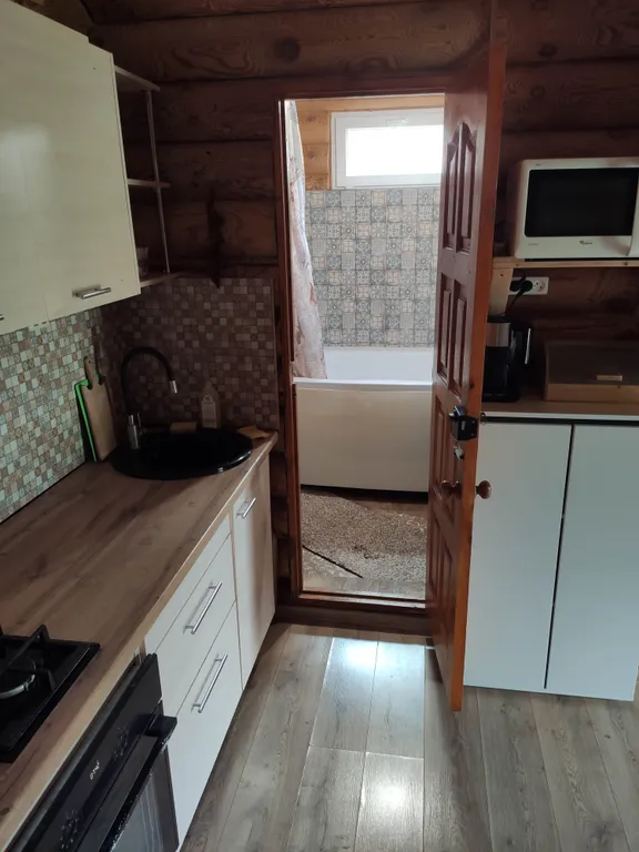 Дом 40m2 — чан, терраса 40m2, вид на горы