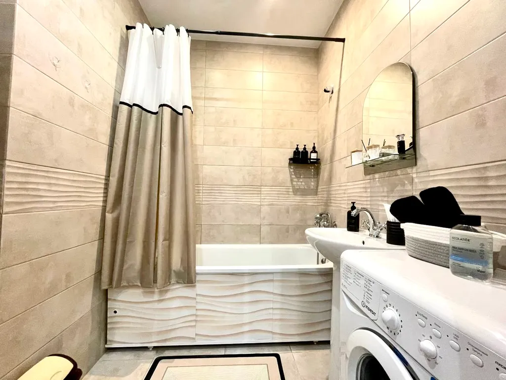 Новая квартира на 5 гостей в бизнес ЖК