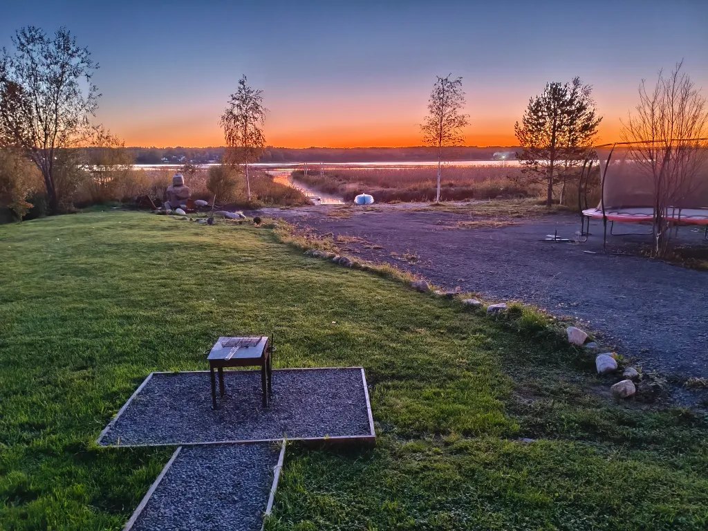 Уютный дом у реки с сауной и купелью