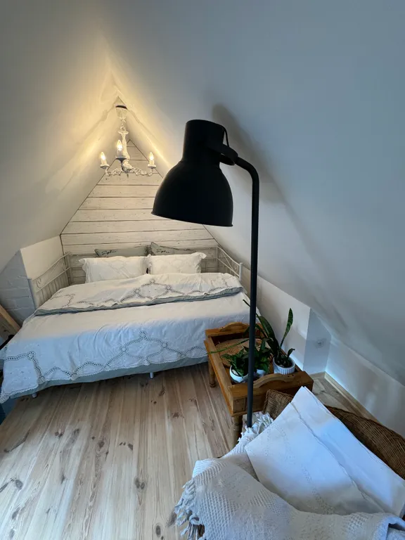 Двухуровневые апартаменты 33/3 house с камином и мангалом