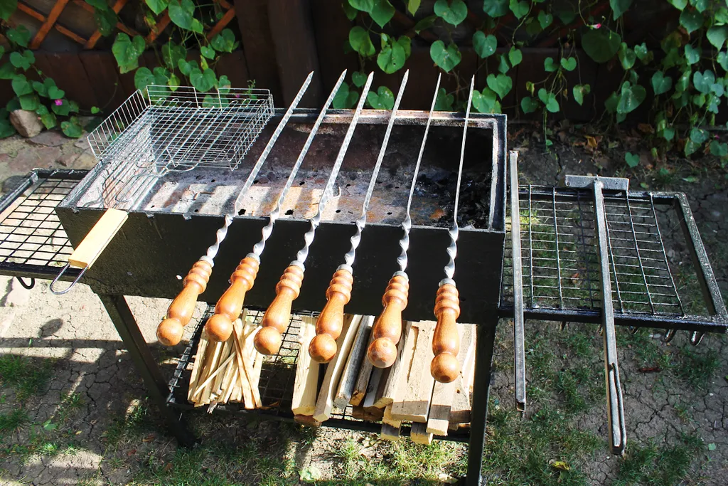 Коттедж у моря, детская площадка, бассейн,  костровая чаша, баттут.