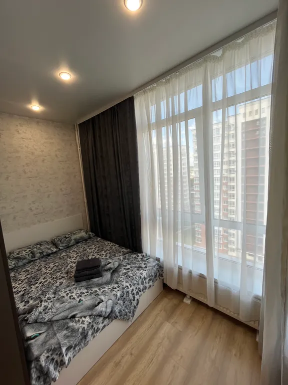 Студия в новом доме рядом с кадетским училищем