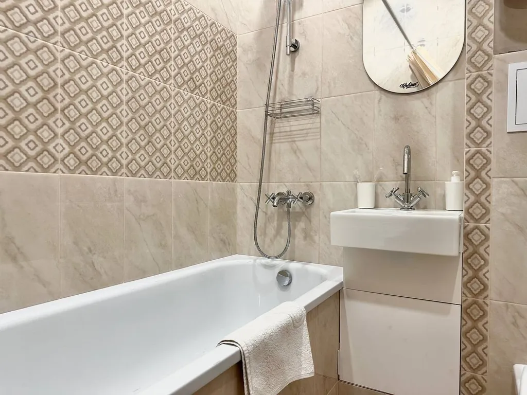 Светлая квартира с кофемашиной и кондиционером у НГУ в АКадемгородке