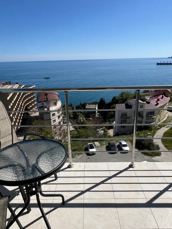 Квартира с видом на море