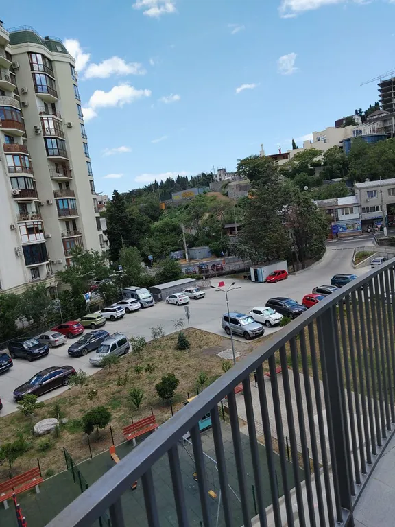 Квартира с парковкой в центре