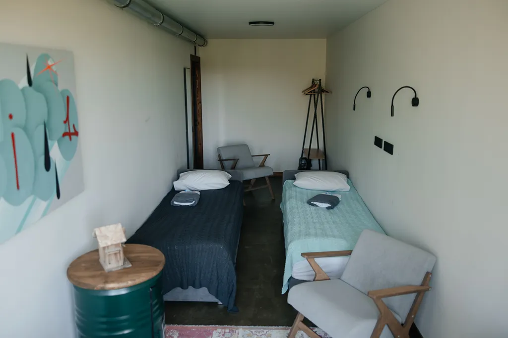 Дом из металлических морских контейнеров