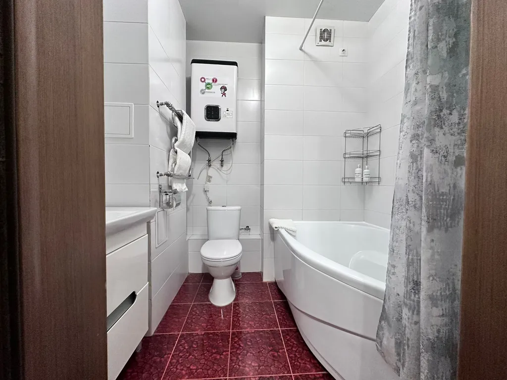 Евродвушка рядом с МТЛ Ареной, панорамный вид на Волгу