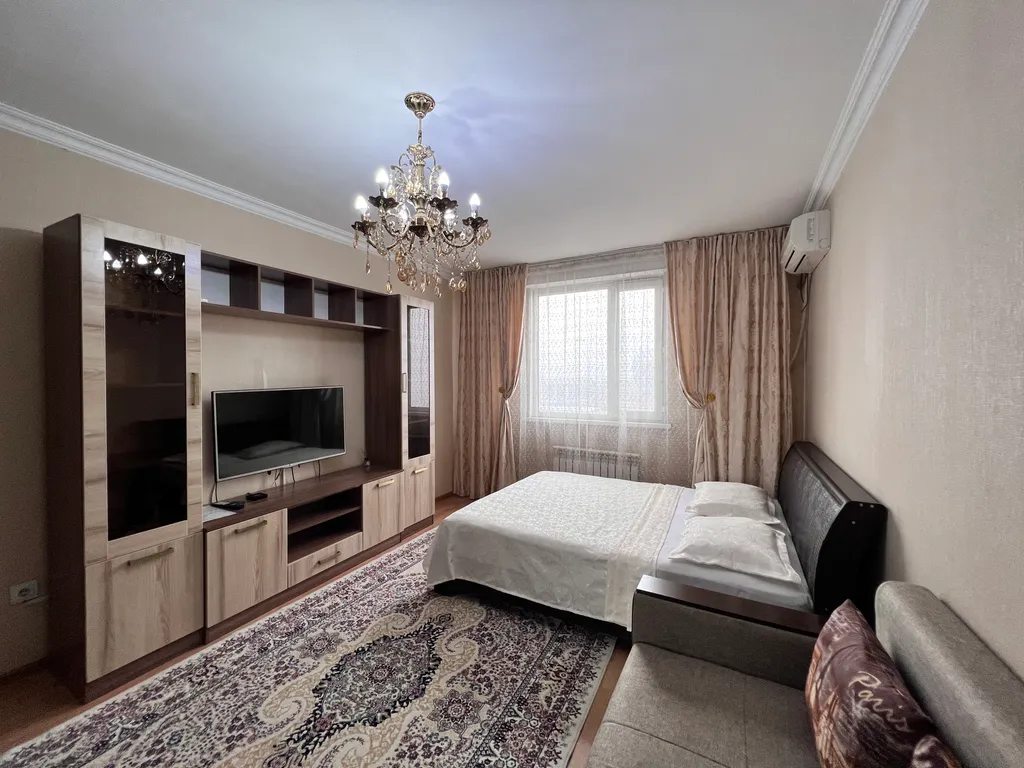 Уютная квартира напротив спорткомплекса Almaty Arena — аренда посуточно в Алматы