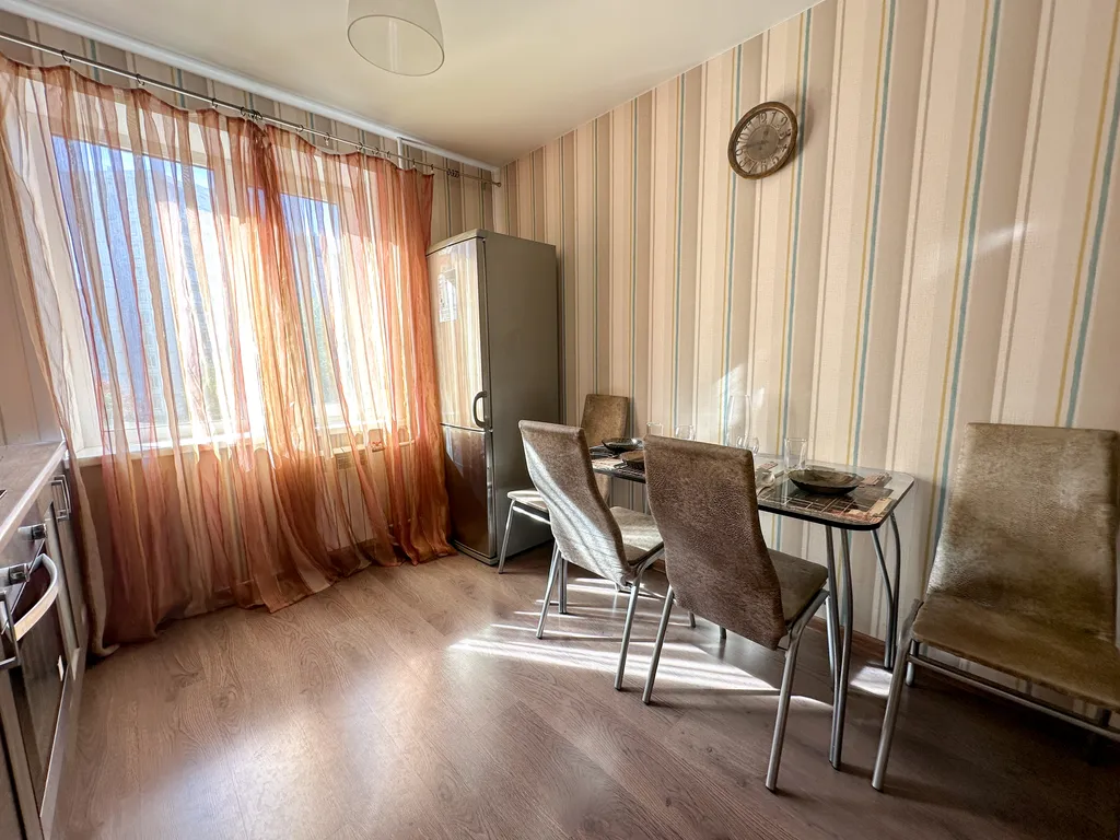 Двухкомнатная просторная квартира для вашего отдыха