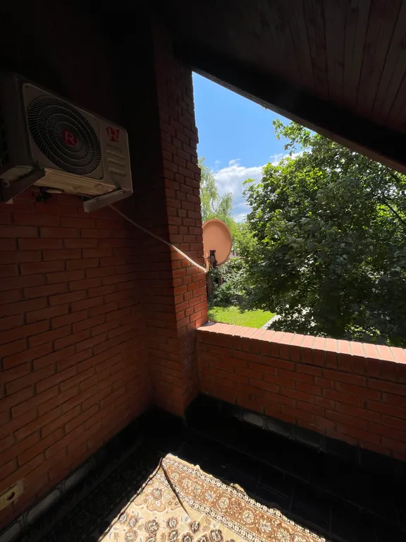 Улучшенный номер с балконом и стильной ванной комнатой