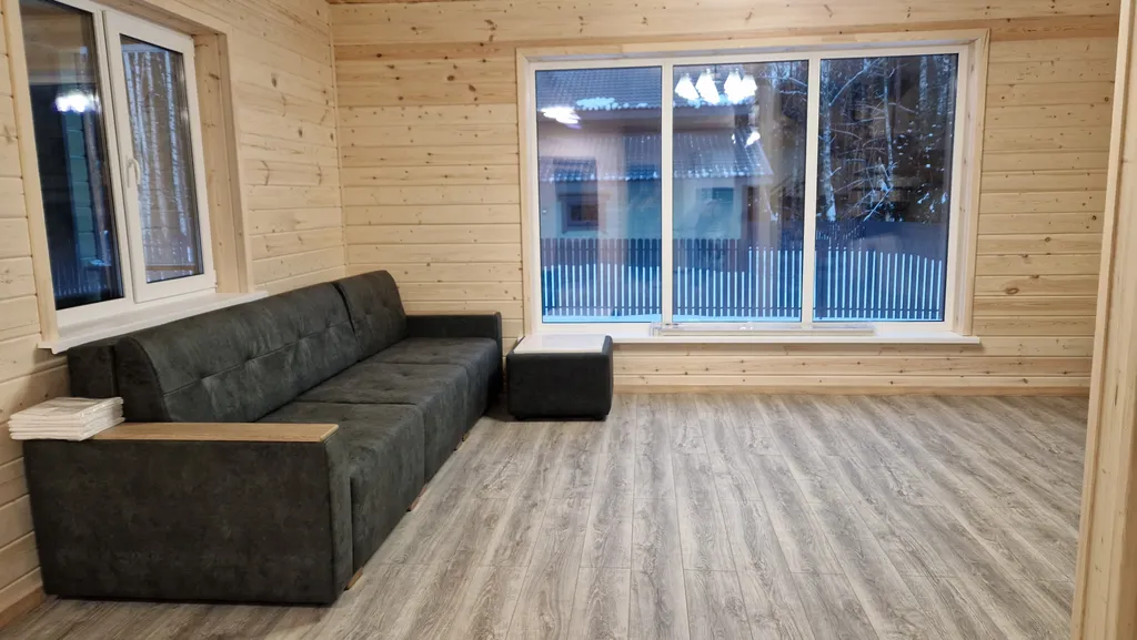 Коттедж с сауной комфорт-класса на реке Яхра