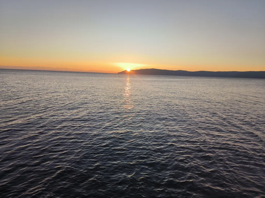 Уютный дом на первой линии