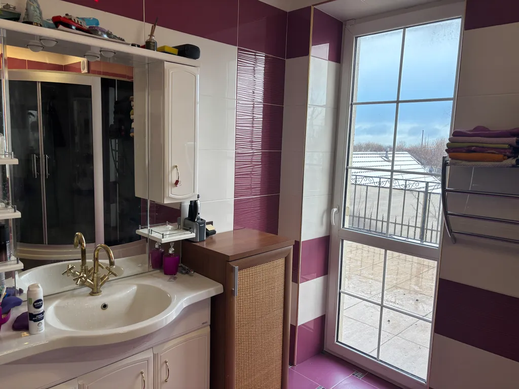 Дом на 10 человек.