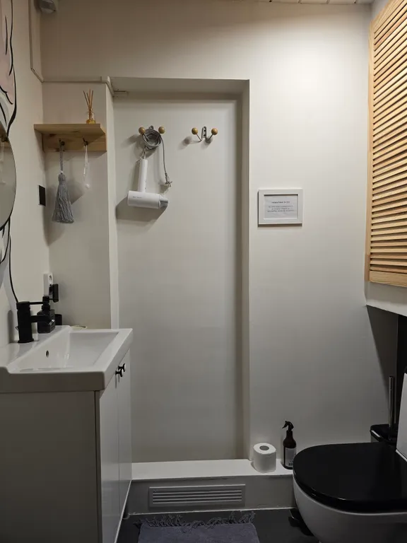 Домик в сосновом лесу