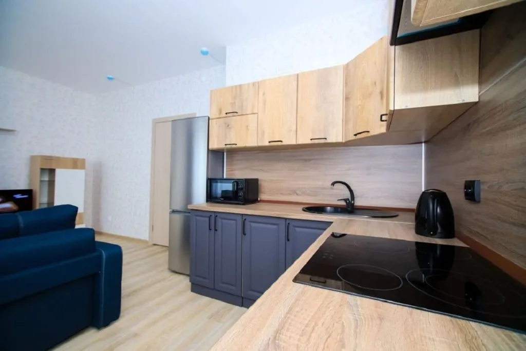 Евродвушка Апарт Гулливер с балконом в центре