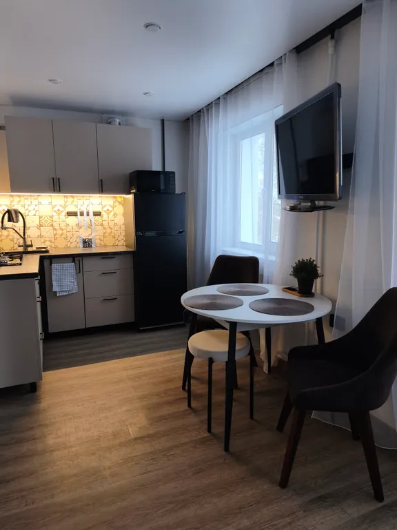 Квартира с современным ремонтом — аренда посуточно в Губаха