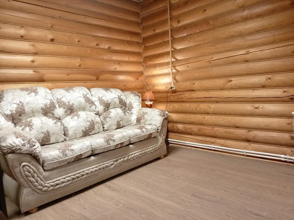 Коттедж с баней и бассейном - купелью на 8 человека Леноблости