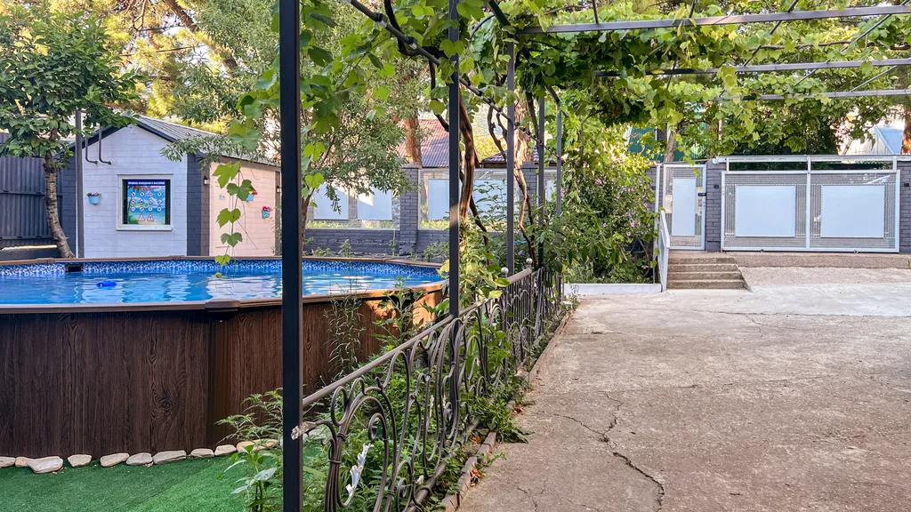 Квартира Апартаменты изумруд с бассейном в центре Геленджика — Геленджик