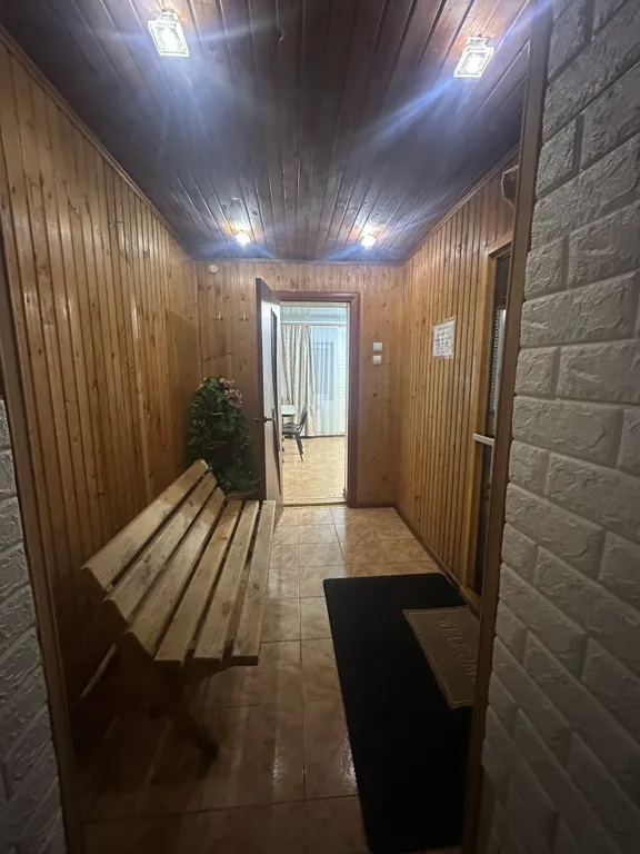 Дом с бассейном и сауной рядом с морем