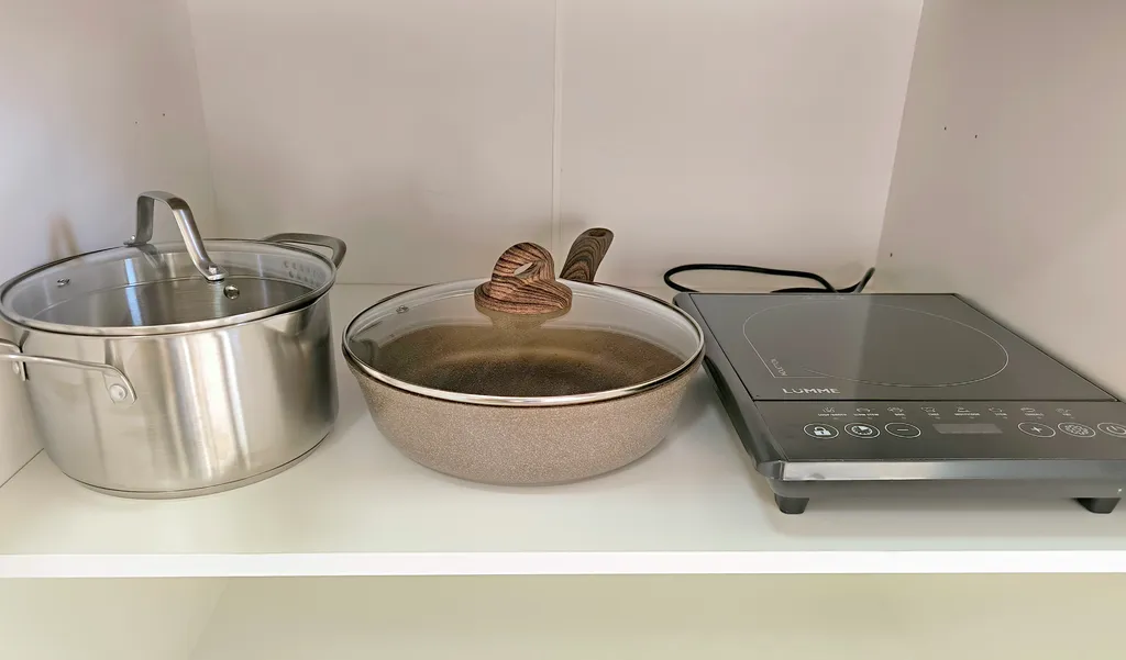 Дом у подножия горы