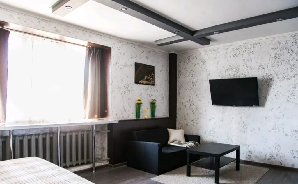 Студия с дизайнерским ремонтом