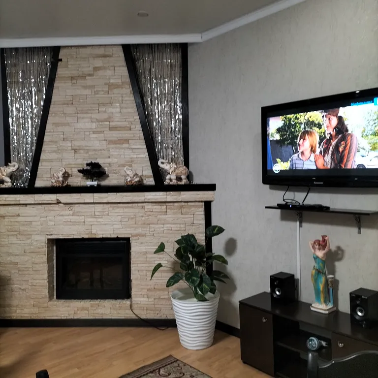 Дом - коттедж У Федота в черте города