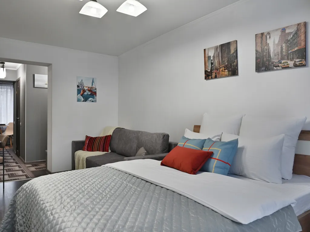 Трёхкомнатная квартира для большой компании в центре города