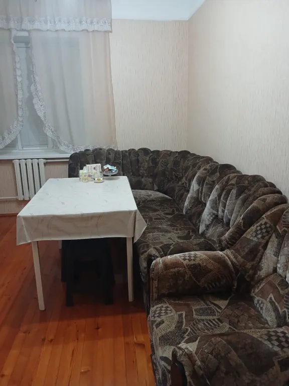 Коттедж Пол дома рядом с морем — Махачкала