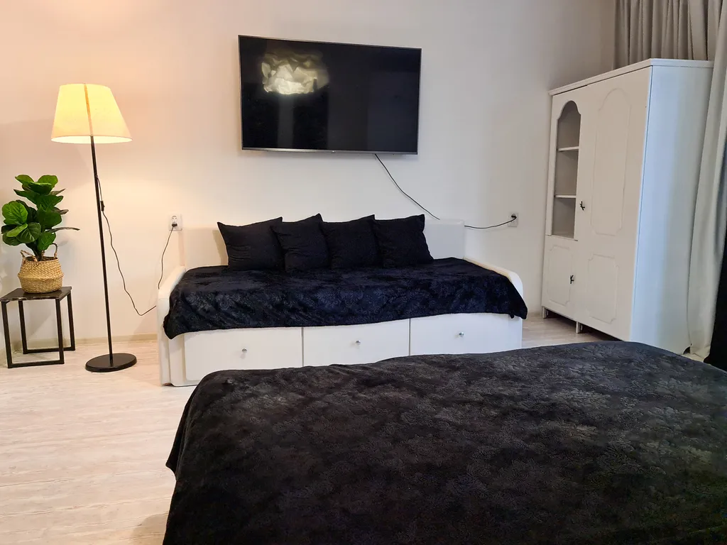 Двухкомнатная рядом с ЯГД и ж/д вокзалом