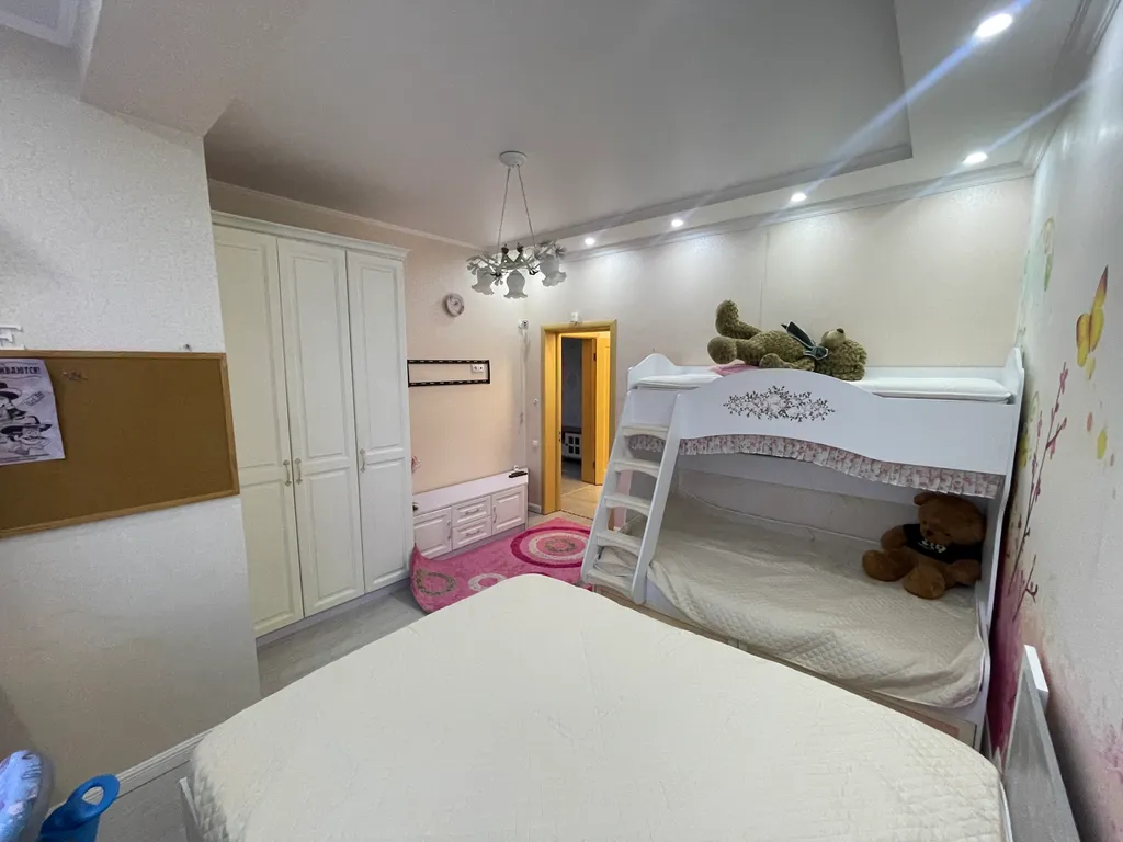 Уютный двухэтажный дом в Южно-Сахалинске в черте города