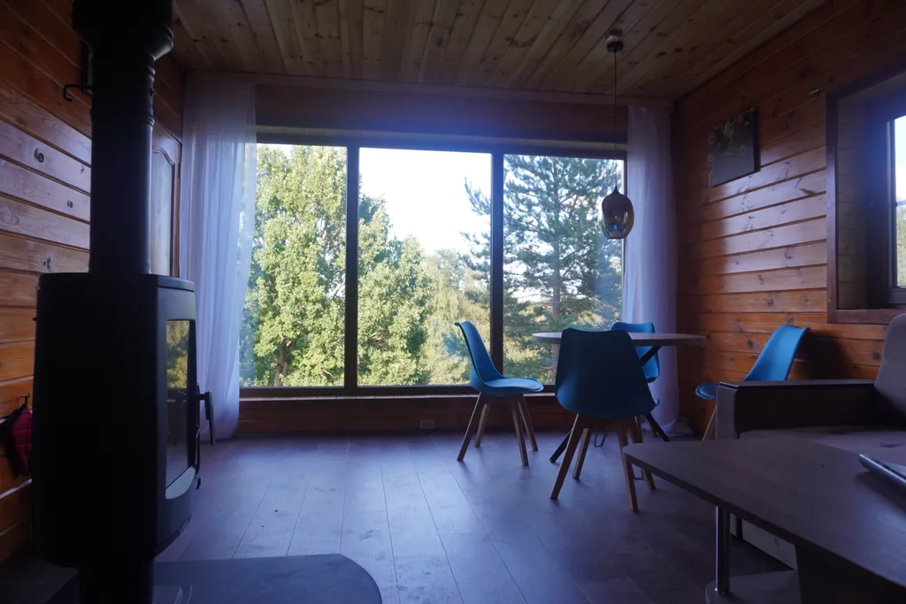 Домик на горке с баней