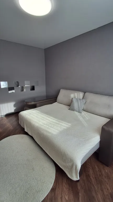 УЮТНАЯ 1-КОМНАТНАЯ КВАРТИРА , С СОВРЕМЕННЫМ РЕМОНТОМ