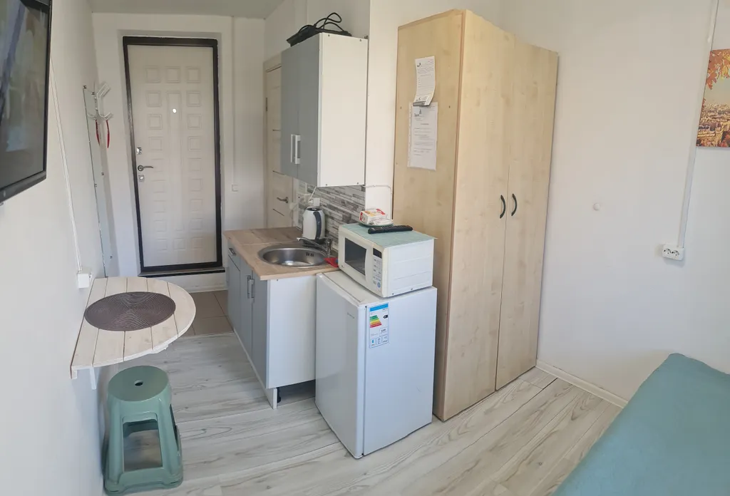 Студия у жд вокзала и Аллеи Героев