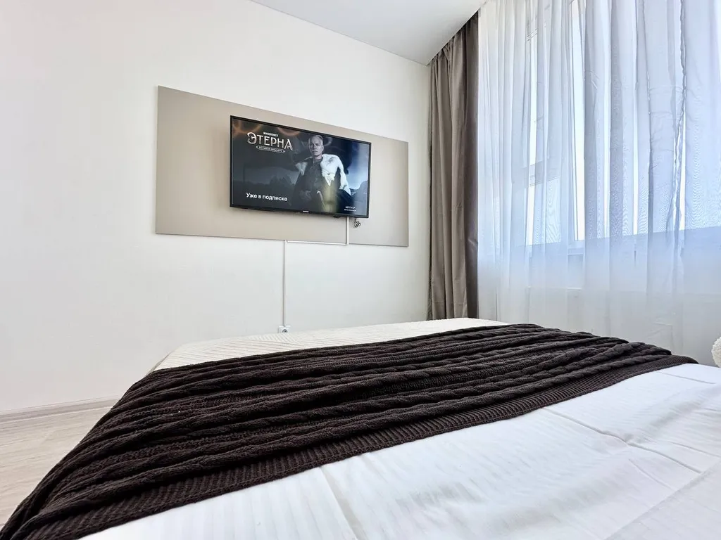 Модная студия с видом на город