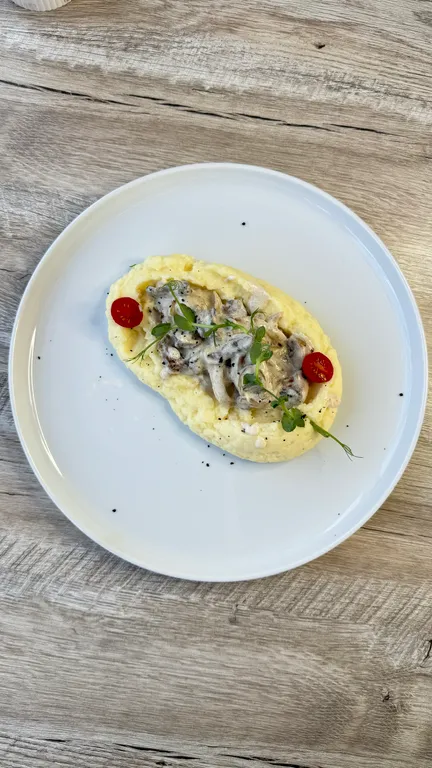 Уютный номер с видом на море