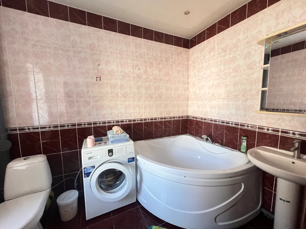 Дом над набережной