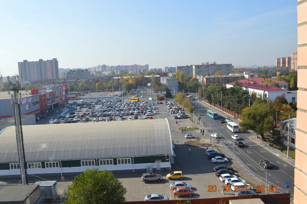 Квартира Апартаменты на Лузана с барной стойкой — Краснодар