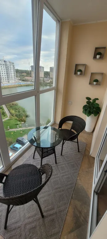 Квартира с потрясающим видом на озеро