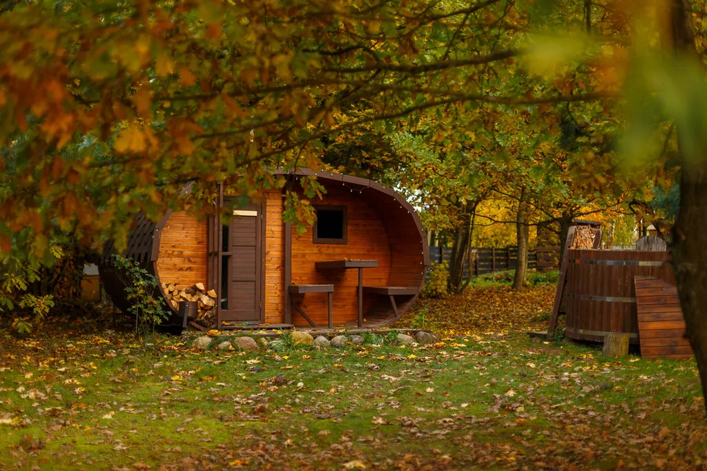 Треугольный дом между Минском, Несвижем и Миром