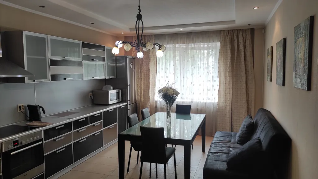 100-метровый люкс с 2-местной ванной-джакузи