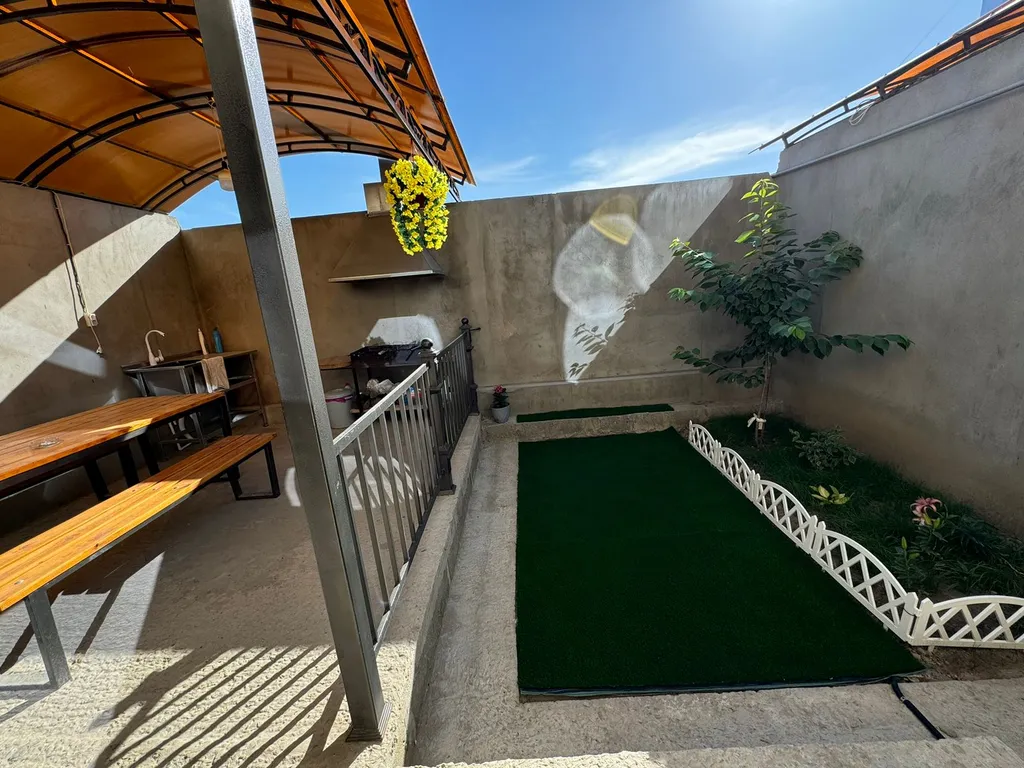 Уютный домик возле моря