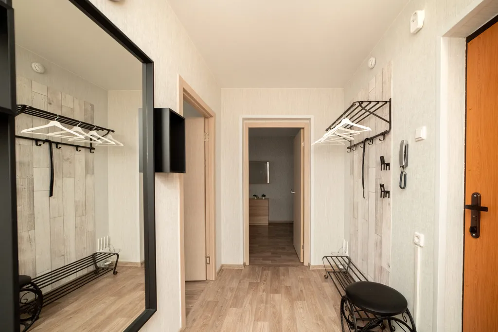 Квартира Двухкомнатная квартира рядом с ТЦ Июнь — Красноярск